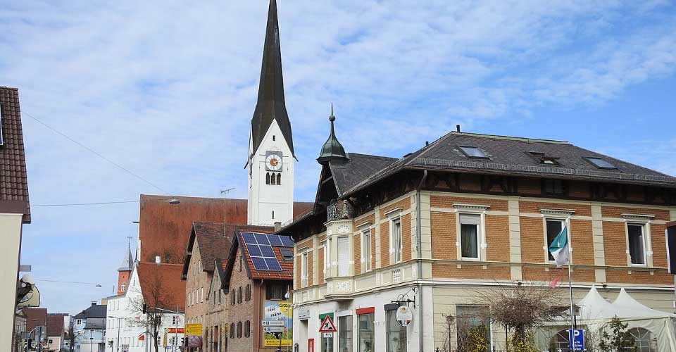 Schwabmünchen Stadtzentrum mit Kirche